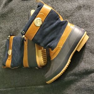 New Tommy Hilfiger rain/ snow boots size 8